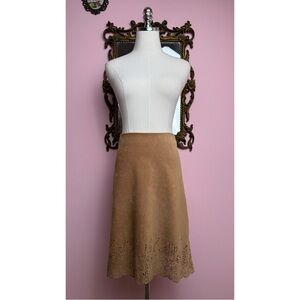 Vintage 90s Studio Y Tan Camel Faux Suede Floral Laser Scallop Skirt Small 3/4
